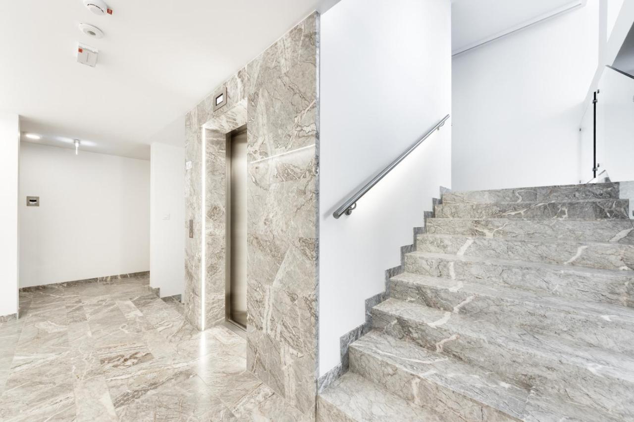 Central Apartment With Private Garage Ljubljana Exterior photo